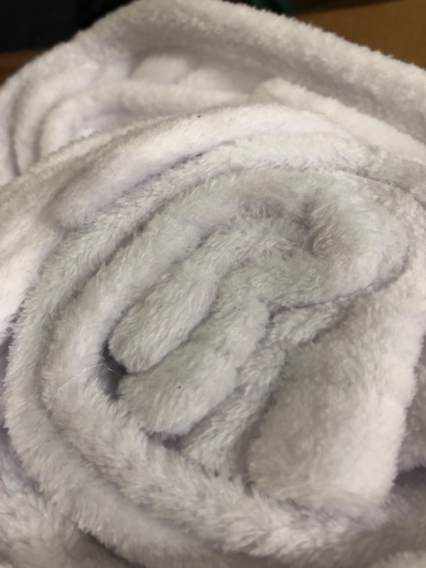 Photo 2 of *BEDELITE Fleece Blankets King Size WHITE, Super Soft & Warm Blankets for Winter White 108"x90"