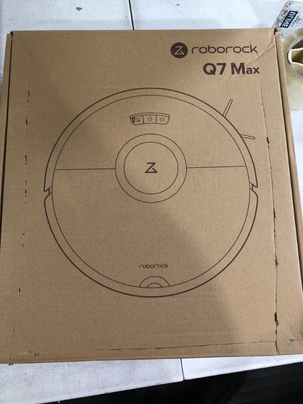 Photo 7 of ***UNTESTED - HEAVILY USED - SEE NOTES***
roborock Q7 Max Robot Vacuum and Mop Cleaner