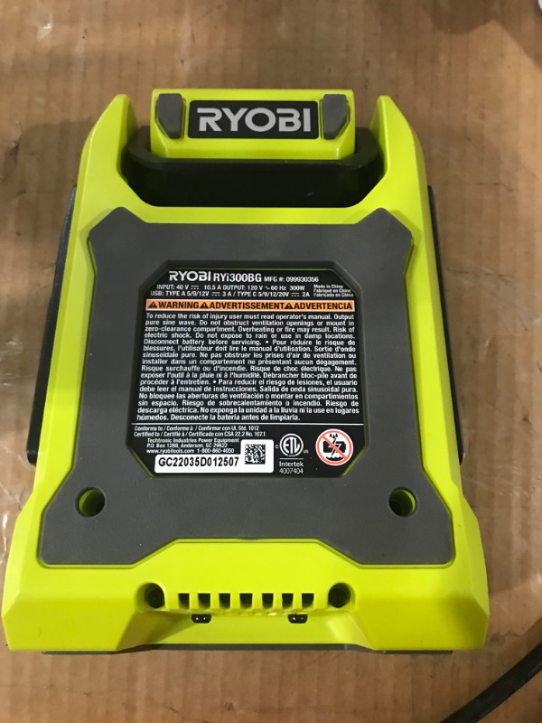 Photo 4 of RYOBI RYi300BG 300-Watt Powered Inverter for 40-Volt Battery