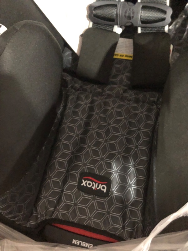 Photo 3 of Britax Emblem 3 Stage Convertible Car Seat - Fusion