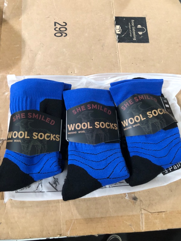Photo 1 of Women's Merino Wool Socks, 3 Pack, Size Small