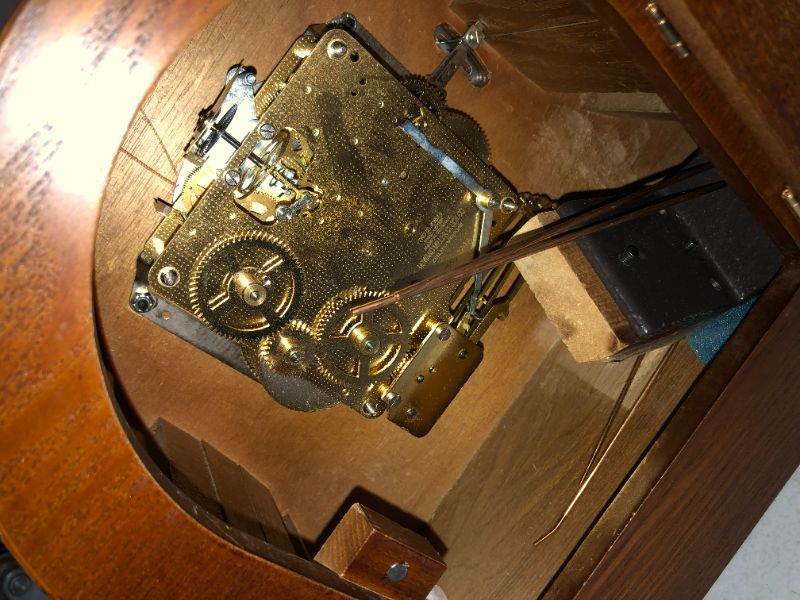 Photo 3 of *NON-FUNCTIONAL, NEEDS REPAIR, EXTERIOR IN GOOD CONDITION* Howard Miller Hadley Mantel Clock 630-222 – Oak Yorkshire, Key Wound Single Chime Movement