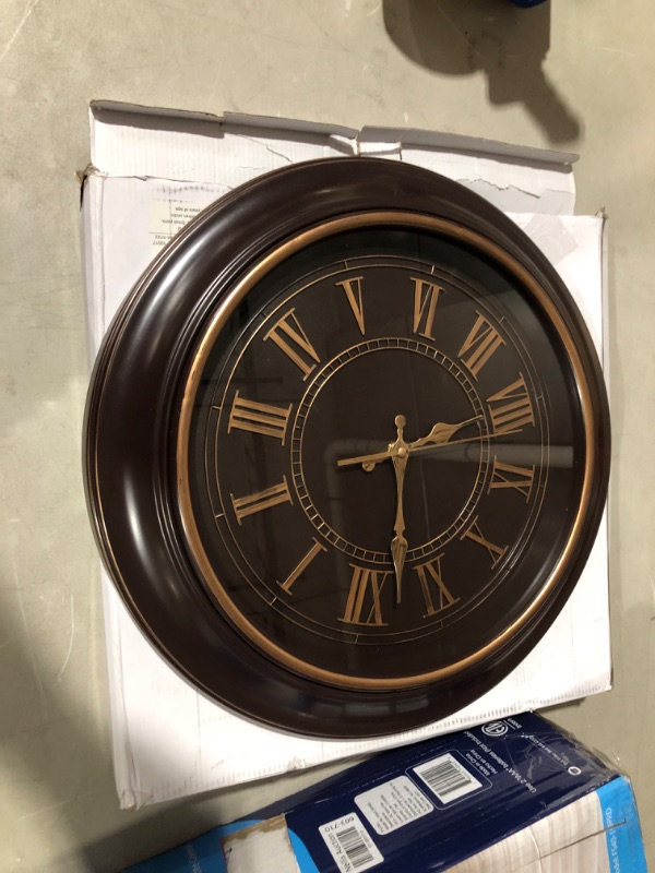 Photo 3 of ***UNTESTED***
Bernhard Products Large Wall Clock 18" Quality Quartz Silent Non Ticking, Battery Operated, Mahogany Brown & Copper