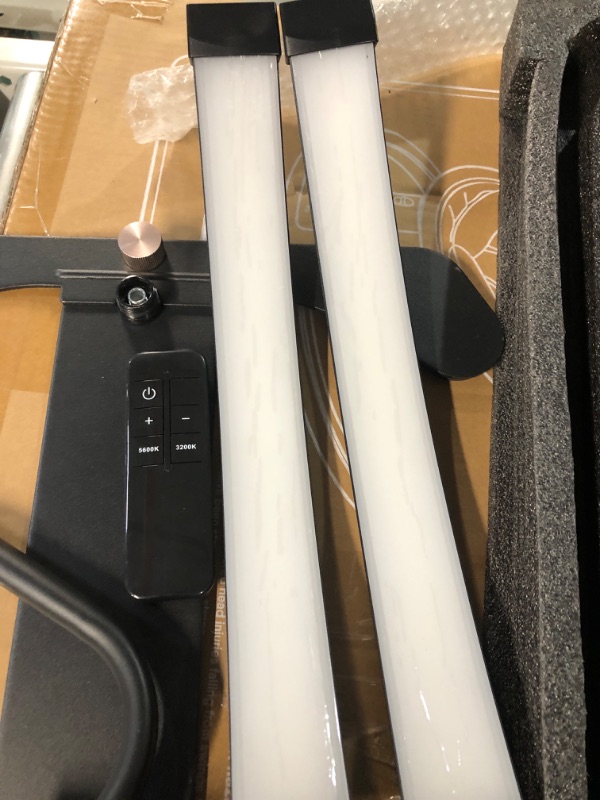 Photo 1 of Vonztoon Eyelash LED Floor Lamp  (Separate Type) 1 lamp