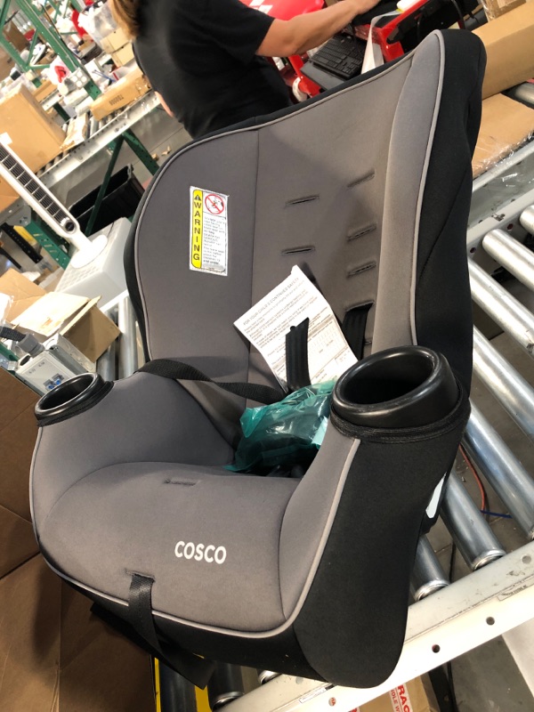 Photo 2 of Cosco Onlook 2-in-1 Convertible Car Seat