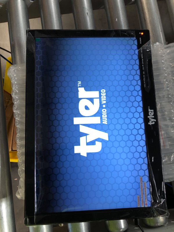 Photo 3 of [Factory Sealed] Tyler TTV705-14 14 Portable Battery Powered LCD HD TV Television with HDMI