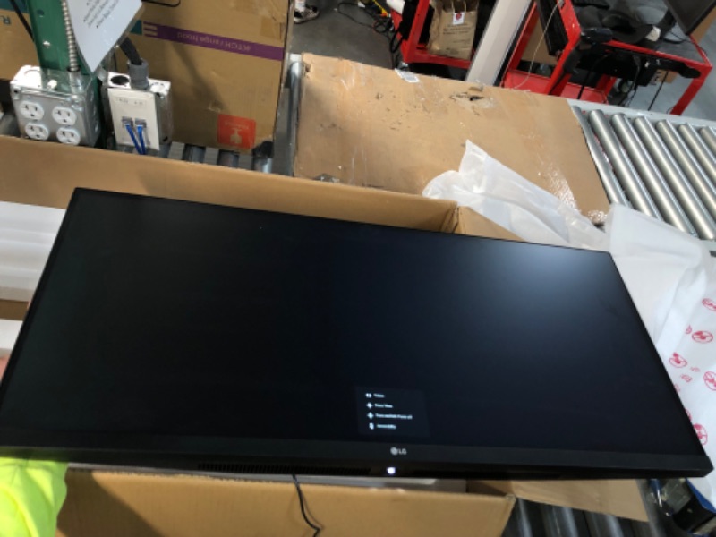 Photo 3 of LG 34WQ650-W 34 Inch 21:9 UltraWide Full HD (2560 x 1080) IPS Monitor, 100Hz Refresh Rate
