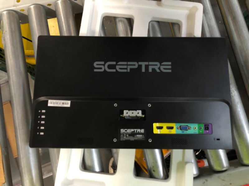 Photo 5 of [Brand New] Sceptre 20" 1600 x 900 75Hz LED Monitor 2X HDMI VGA,Machine Black