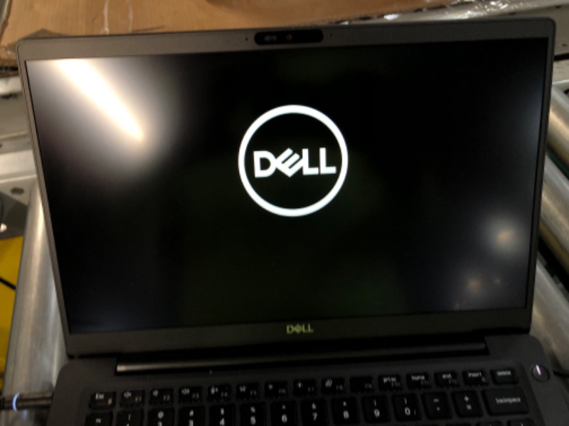 Photo 5 of [Used] Dell Latitude 7400 Laptop 14 Intel Core i7 8th Gen i7-8665U Dual Core 512GB
