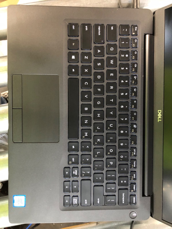 Photo 6 of [Used] Dell Latitude 7400 Laptop 14 Intel Core i7 8th Gen i7-8665U Dual Core 512GB
