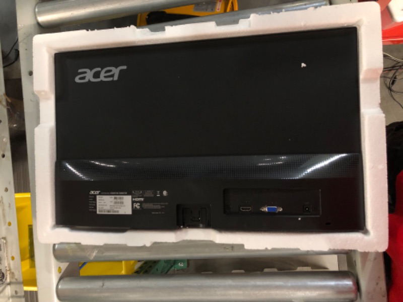 Photo 1 of Acer 21.5 Inch Full HD (1920 x 1080) IPS Ultra-Thin Zero Frame Computer Monitor 