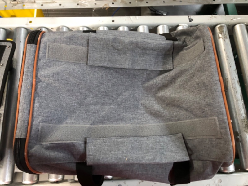 Photo 1 of [Like new] Lekesky Cat Dog Carrier with Wheels Airline Approved Rolling Pet Carrier - Grey
