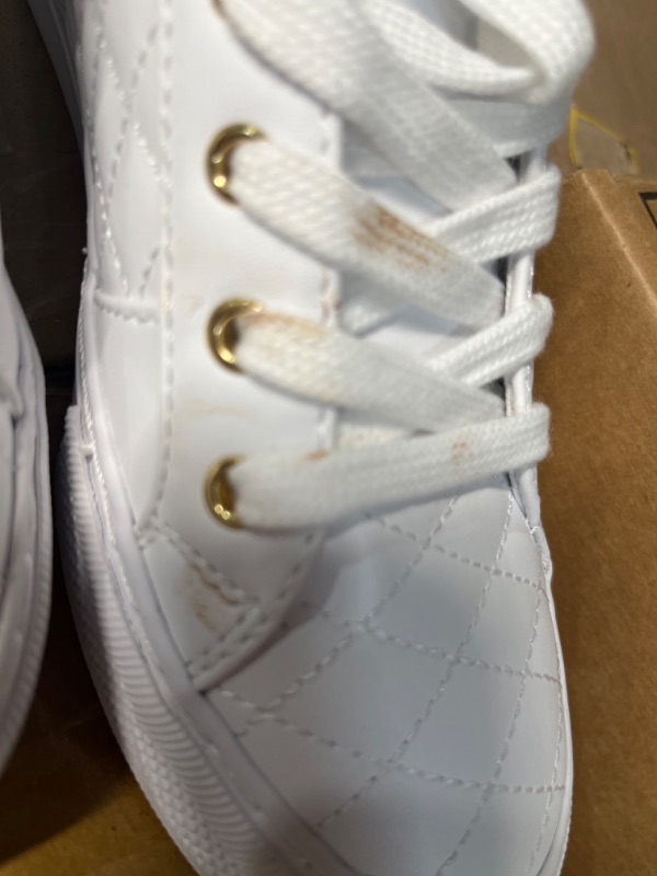 Photo 1 of USED****GUESS Women's Loven Sneaker SIZE 6 