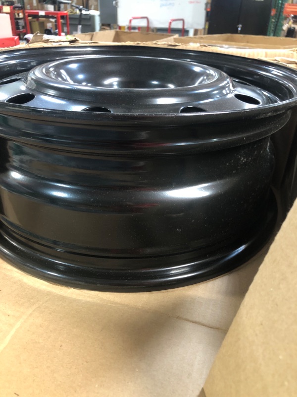 Photo 3 of "LIKE NEW" Dorman 939-243 17 x 6.5 In. Steel Wheel Compatible Chrysler/Dodge  Black
