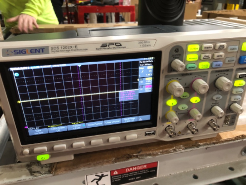 Photo 2 of Siglent Technologies SDS1202X-E 200 mhz Digital Oscilloscope 2 Channels, Grey