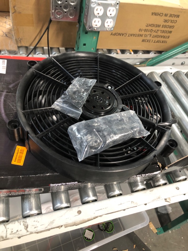 Photo 2 of Derale 16217 17" High Output Radiator Fan Black