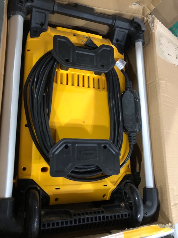 Photo 3 of *PREV USED*DEWALT Electric Pressure Washer, 2100 PSI, Jobsite Power Washer (DWPW2100)