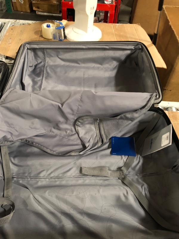 Photo 7 of *LIKE NEW- MINOR SUCFFS*Samsonite Winfield 2 Hardside Expandable Luggage with Spinner Wheels, 3-Piece Set (20/24/28), Brushed White