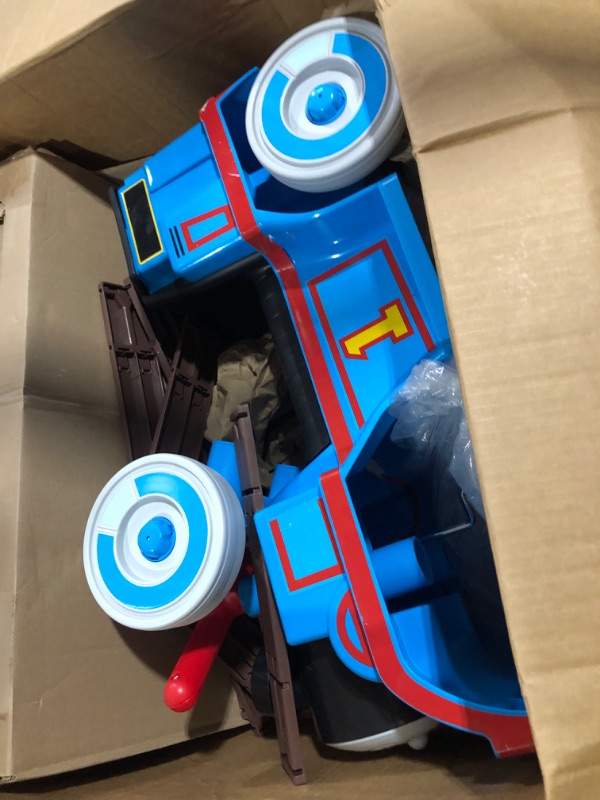 Photo 2 of ***MISSING PARTS - UNTESTED - SEE NOTES***
Power Wheels Thomas & Friends battery-powered ride-on train with track f==