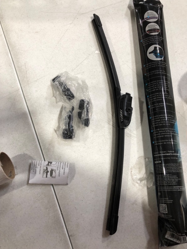 Photo 1 of BOSCH Clear Advantage 13CA Beam Wiper Blade - 13" (Single) 13CA (13")