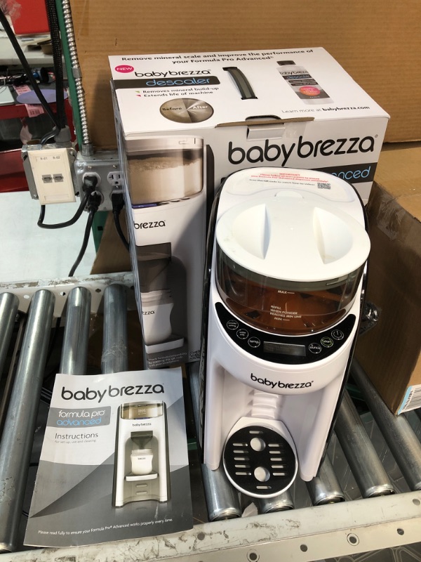 Photo 2 of  Baby Brezza Formula Pro Advanced Formula Dispenser Machine **NOT TESTED**
