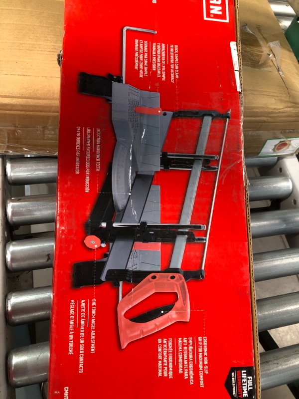Photo 2 of ***Parts Only***CRAFTSMAN Mitre Saw, Adjustable Angle (CMHT20800)
