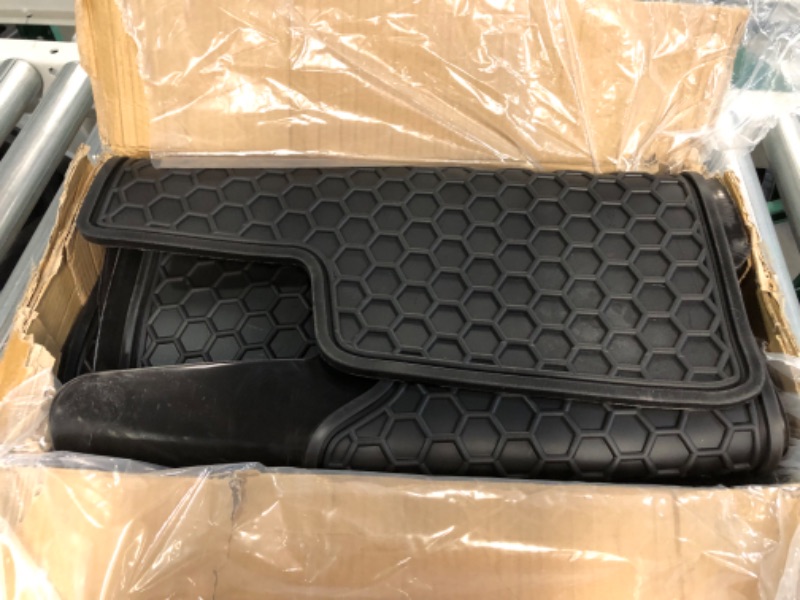 Photo 1 of Megiteller Car Floor Mats Custom Fit for Hyundai Santa Fe 2013-2023