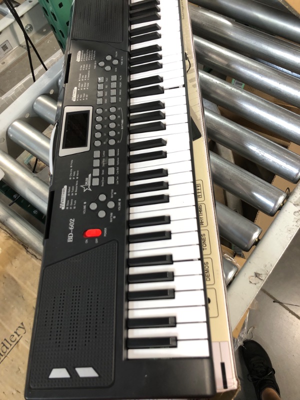 Photo 1 of *DAMAGED*UIOTYO 61 keys piano keyboard,Black