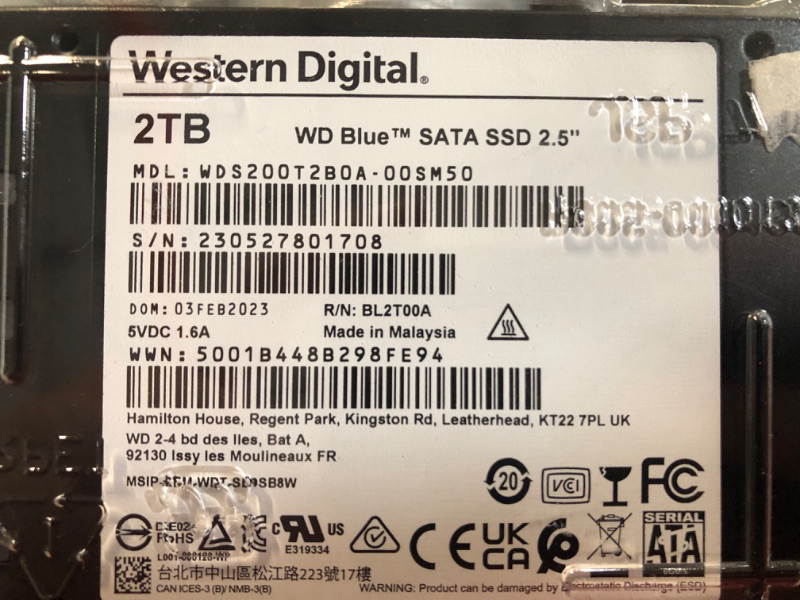 Photo 2 of Western Digital 2TB WD Blue 3D NAND Internal PC SSD 