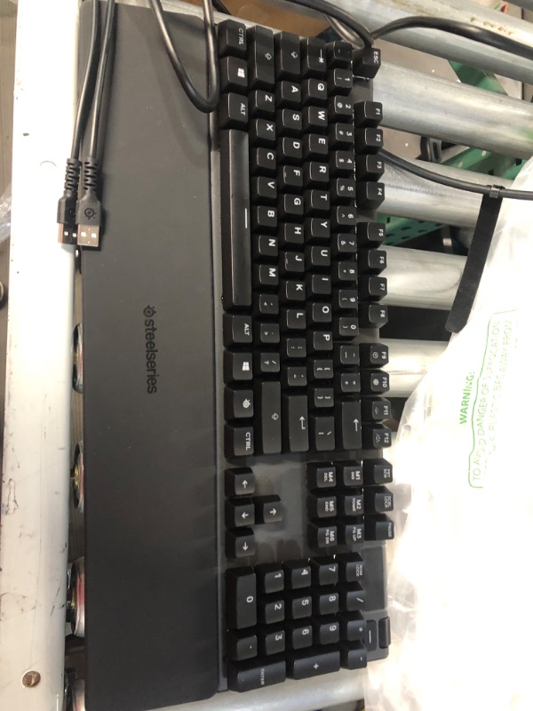 Photo 1 of SteelSeries Apex 7 Mechanical Gaming Keyboard 