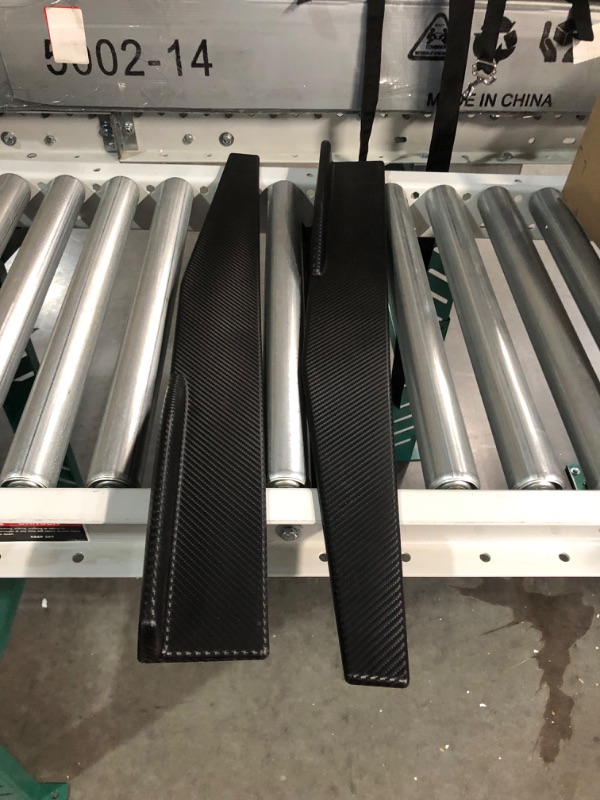 Photo 2 of Universal Car Body Styling Side Skirt 745mm Carbon Fiber Pattern Left/Right PP Universal Rear Side Skirt Winglets Diffusers