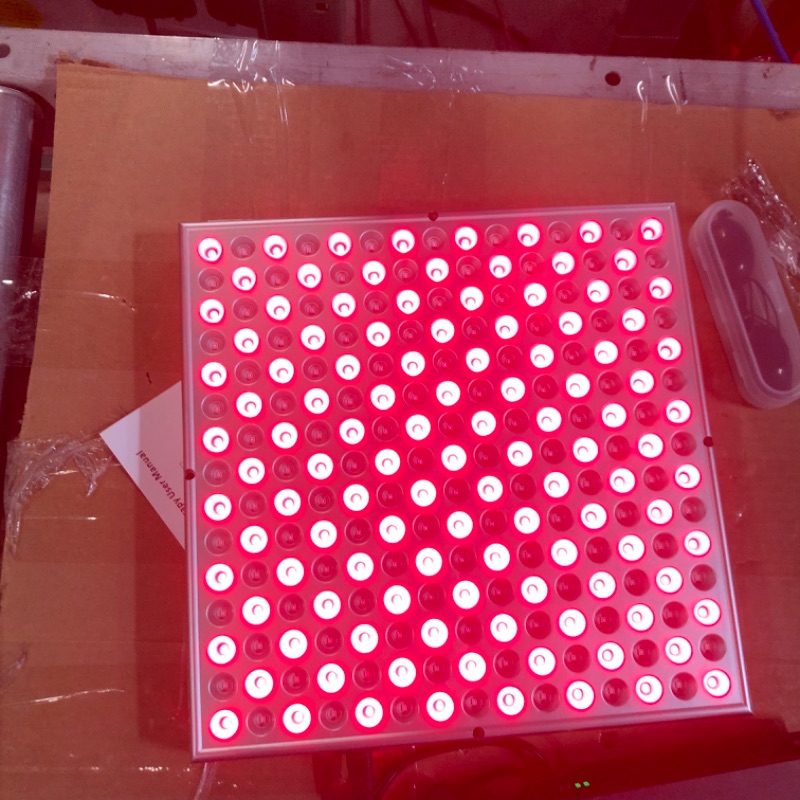 Photo 5 of iTHERAU Red Light Therapy Device 45W Red 225 LEDs Light Therapy Panel, 660nm Red Light and Near Infrared 850nm Suitable for Auxiliary Skin Beauty, Pain Relief of Muscles and Joints