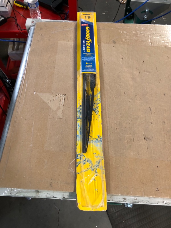 Photo 1 of Goodyear Integrity Windshield Wiper Blade, 19" Single