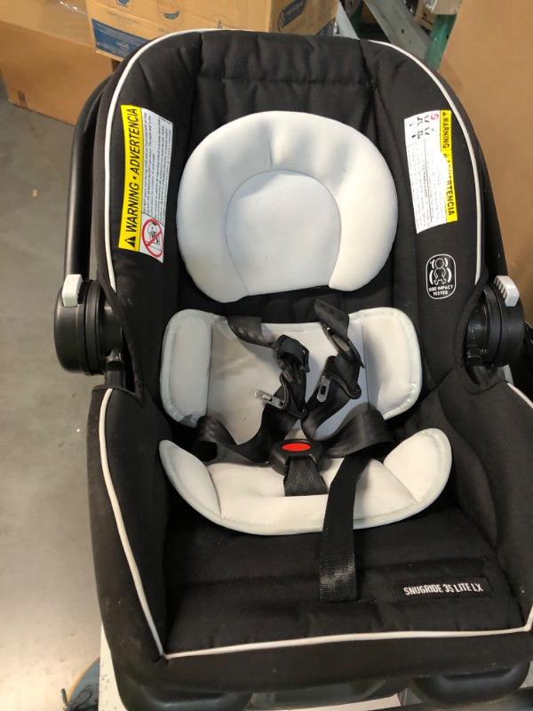 Photo 1 of Graco SnugRide 35 Lite LX Infant Car Seat