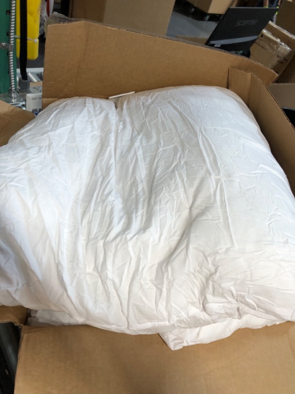 Photo 1 of -USED- Fabornus Premium 18 x 18 Throw Pillow Inserts, Set of 4 Hypoallergenic Square Form Decorative Pillows 