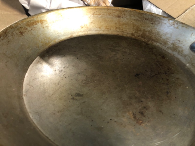 Photo 3 of [used/dirty] Matfer Bourgeat Black Carbon Steel Fry Pan (11 7/8")