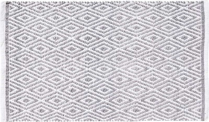 Photo 1 of Grey diamond 4ft 4in x 3ft 10 
