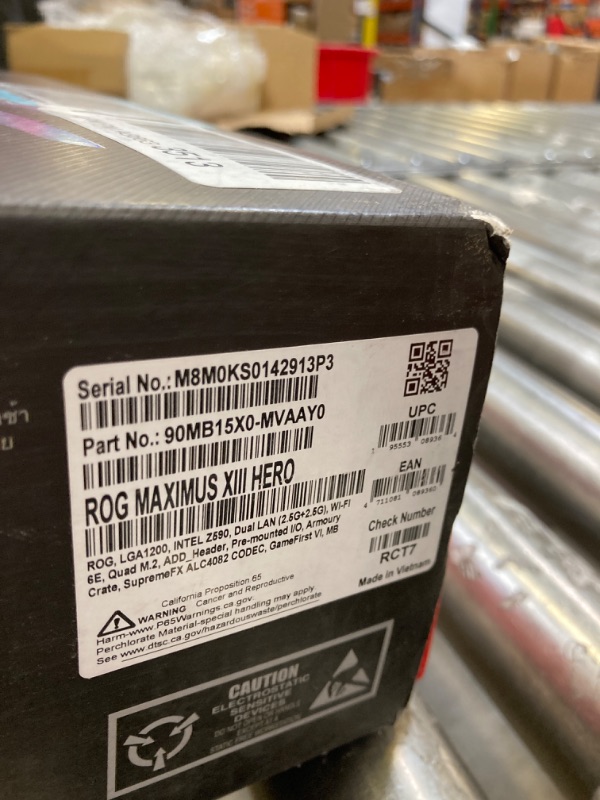 Photo 3 of ROG Maximus XIII Hero (WiFi 6E) Z590 LGA 1200(Intel®11th/10th Gen) ATX Gaming Motherboard (PCIe 4.0, 14+2 Power Stages, DDR4 5333+, Dual 2.5Gb LAN,Thunderbolt 4 onboard, 4X M.2/NVMe SSD, Aura RGB)