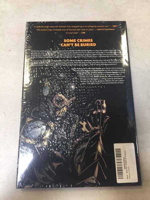 Photo 3 of Batman: Gates of Gotham Deluxe Edition Hardcover Book