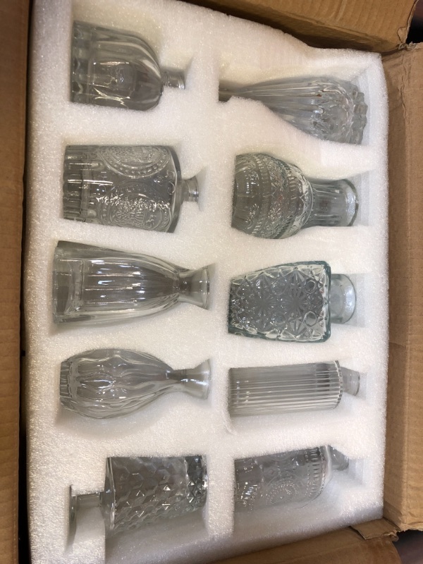 Photo 1 of 10 count small glass vase set