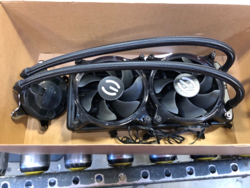 Photo 2 of EVGA CLC 360mm All-in-One LCD CPU Liquid Cooler, 3X 120mm PWM ARGB Fans, Intel, AMD, 5 YR Warranty, 400-HY-CX36-V1 360mm CLCx