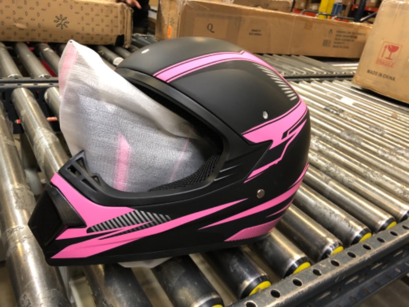 Photo 2 of Adult 4 Wheeler Helmet, Motocross Helmet DOT/FMVSS-218 Certification Comfortable and Breathable Full Helmets for Locomotives Used in All Seasons Small Pink