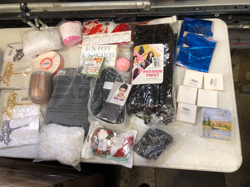 Photo 1 of MISC HOUSEHOLD/PERSONAL USE ITEMS BUNDLE