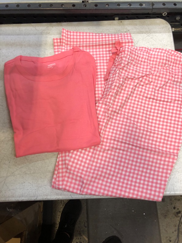 Photo 1 of Amazon Essentials Women's Poplin Sleep Tee and Pant Set Pink Plaid size XL