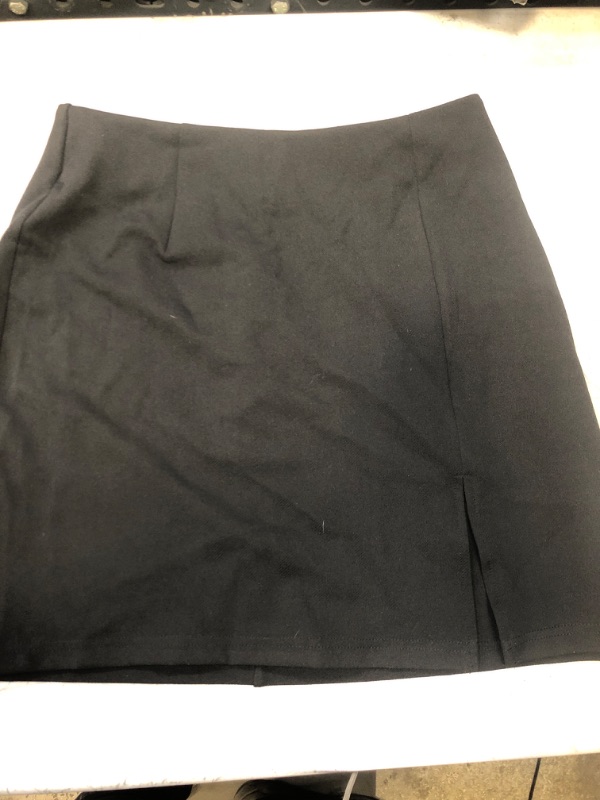 Photo 1 of BLACK MINI SKIRT SIZE M