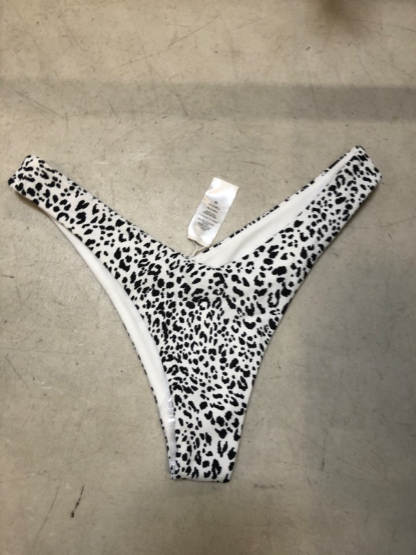 Photo 1 of SIZE - MEDIUM WOMENS BIKINI 