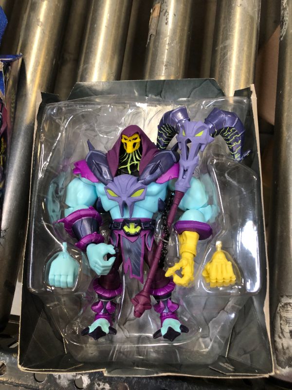 Photo 2 of Masters Of The Universe Masterverse Collection, 7-In MOTU Skeletor Battle Figures For Storytelling Play And Display, Gift For Kids Age 6 And Older And Adult Collectors Masterverse Animated Skeletor