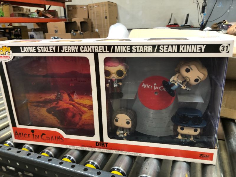 Photo 2 of Funko Pop! Deluxe Albums: Alice in Chains - Dirt
