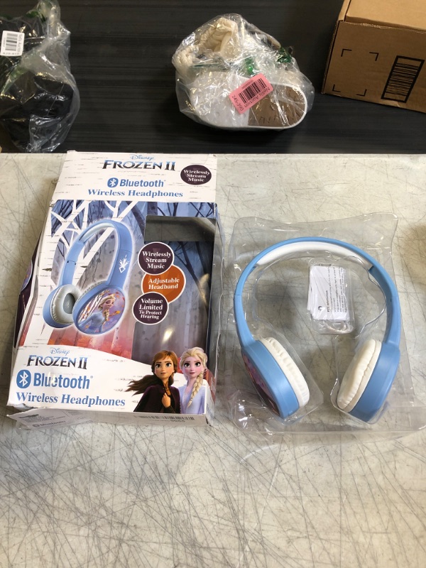 Photo 2 of iHome Disney Frozen,BT Youth Headphones