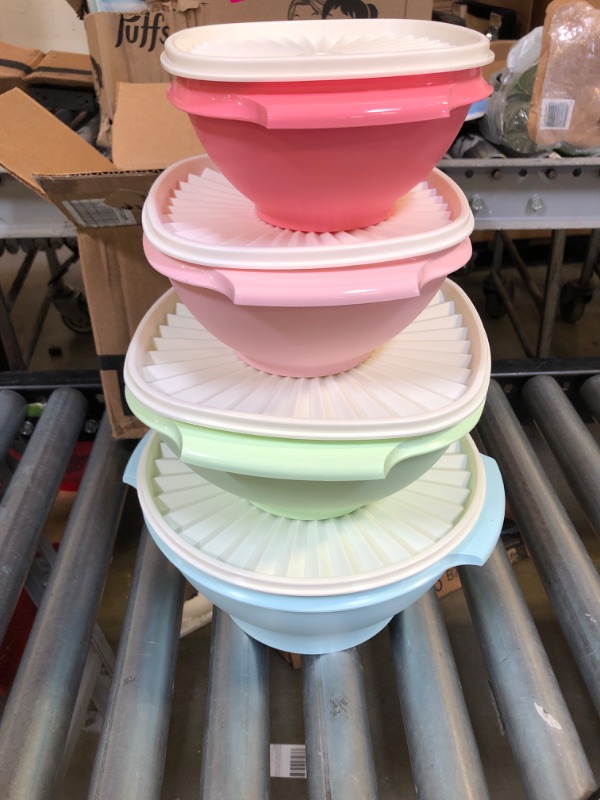 Photo 1 of 4 count tupperware kit